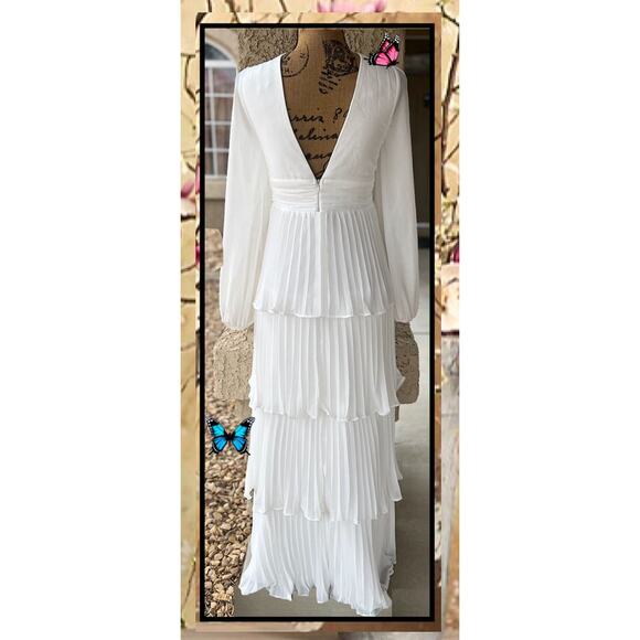 Lulu's Elegant White Maxi Dress - Picture 3 of 12